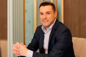 Leia mais sobre o artigo Lentes de Contato Dental: Tudo o Que Você Precisa Saber Antes de Escolher o Seu Novo Sorriso!